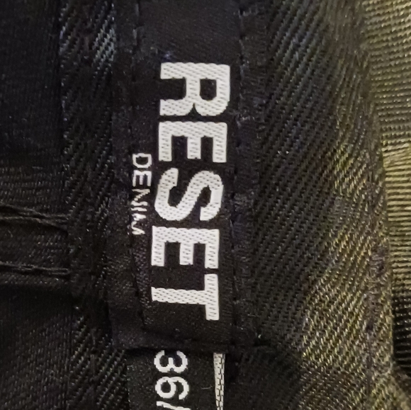 Jeans - Picture 4 of 4